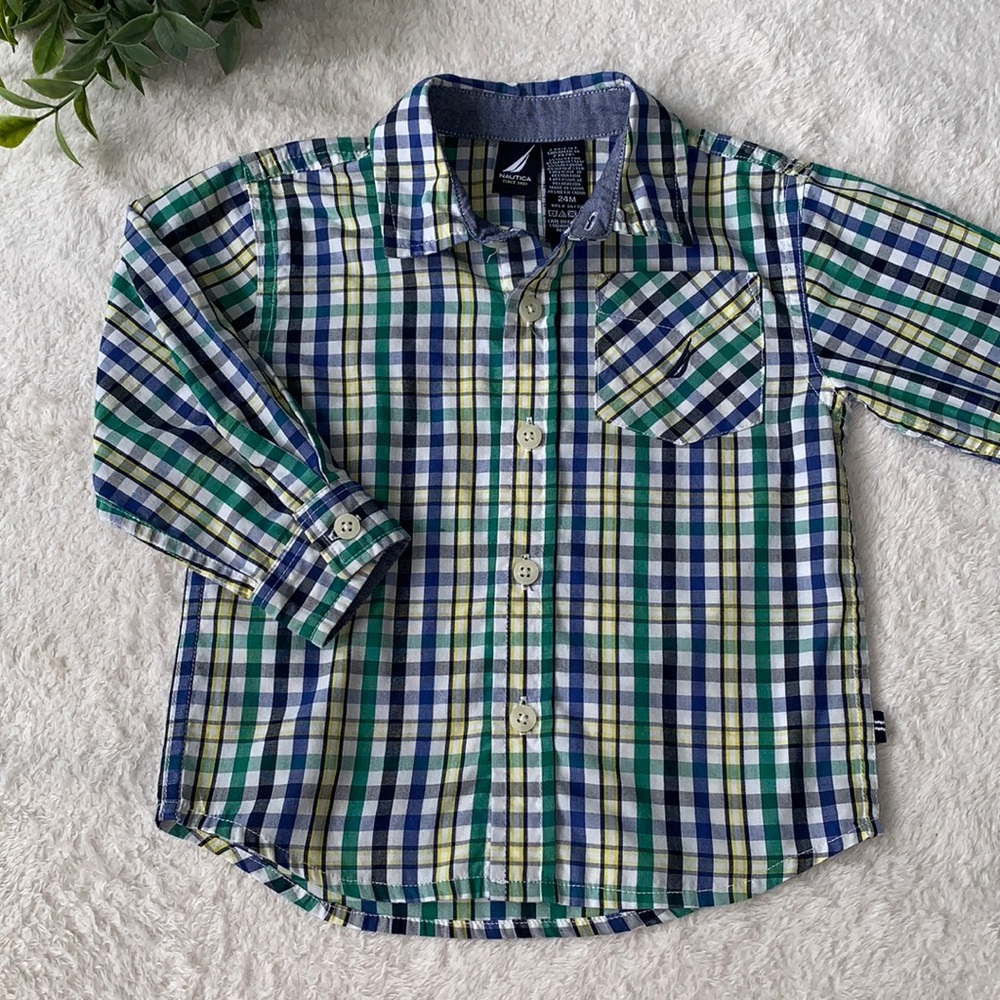 Nautica 24M Button Down Shirt EUC Blue Green Yellow
